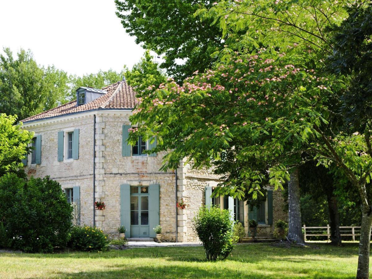 Chateau De L'Isle - Chambres D'Hotes Castelnau-de-Medoc Exterior photo